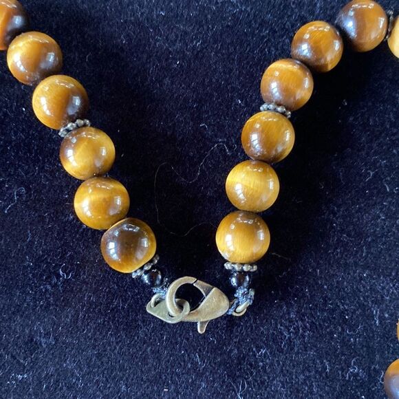 Set of 2 Tiger Eye Beaded Necklaces 18” - Picture 8 of 9